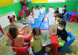 کلاژ نقاشی هفته «خانواده»