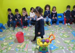 مهارت دست ورزی «نشانه گیری و پرتاب»
